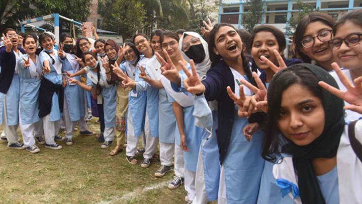 এসএসসি ও সমমান পরীক্ষার ফলাফল প্রকাশ ২৮ জুলাই এসএসসি_ও_সমমান_পরীক্ষার_ফলাফল_প্রকাশ_২৮_জুলাই